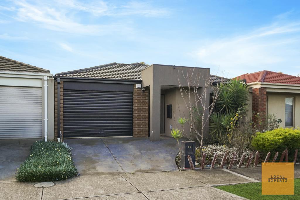 25 Colonus St, Kurunjang, VIC 3337