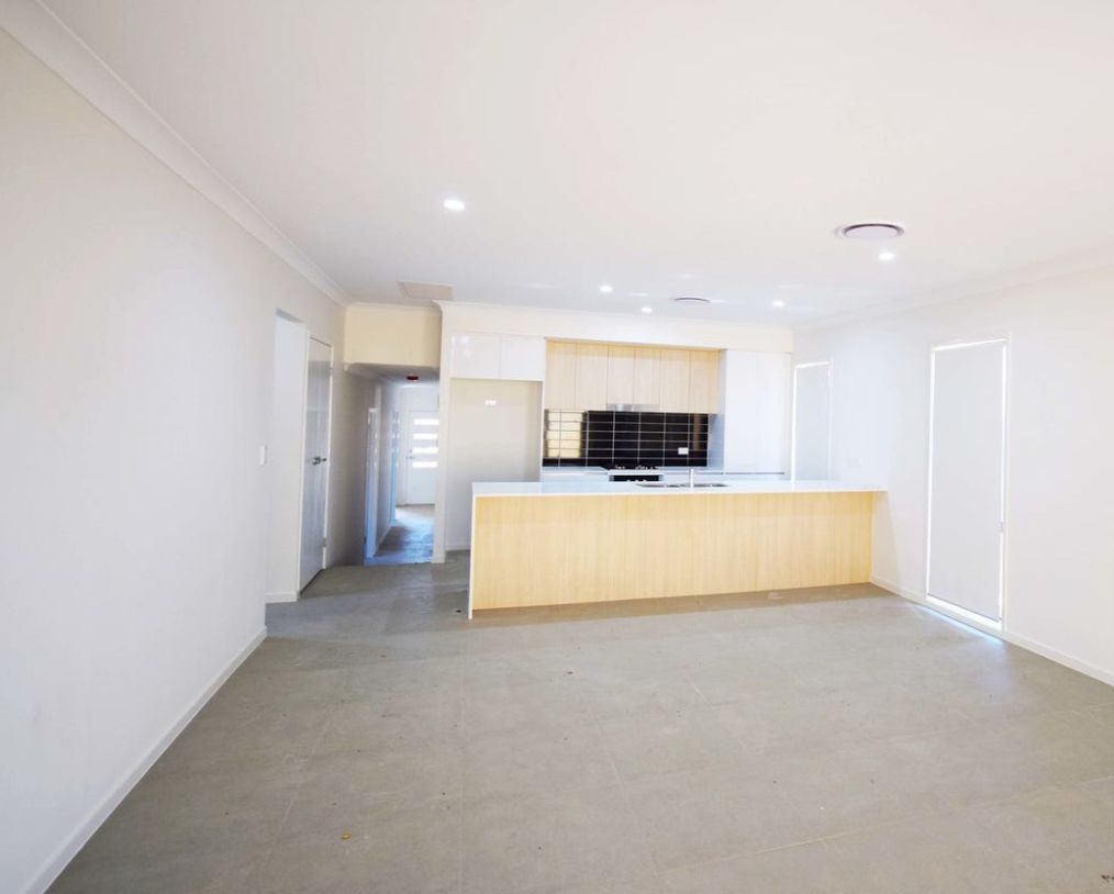 15 Sowerby St, Oran Park, NSW 2570