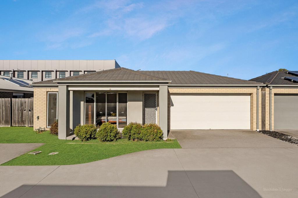 11 Quinella Way, Pakenham, VIC 3810