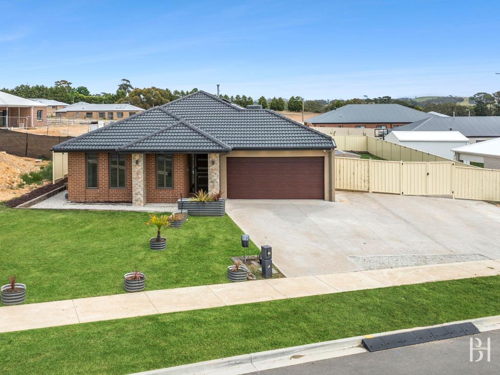 15 Aspect Bvd, Broadford, VIC 3658