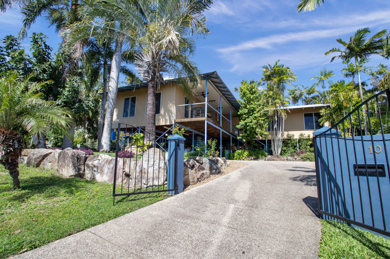 10 Teanna Ct, Eimeo, QLD 4740