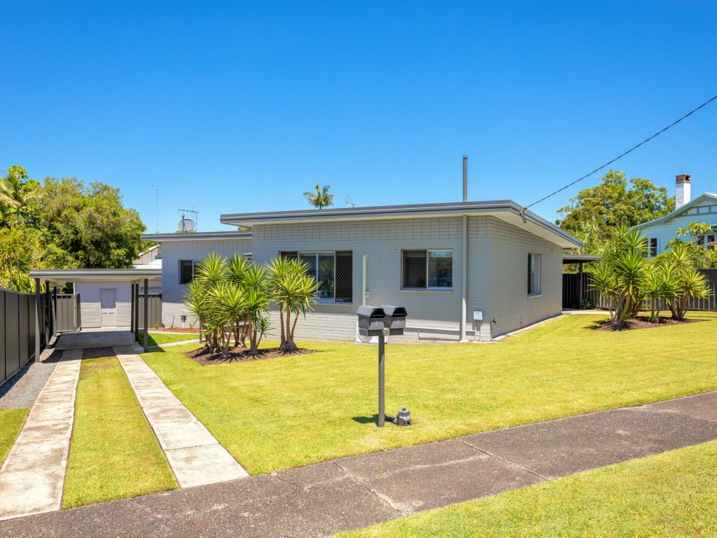 2/18 Nicoll St, Taree, NSW 2430