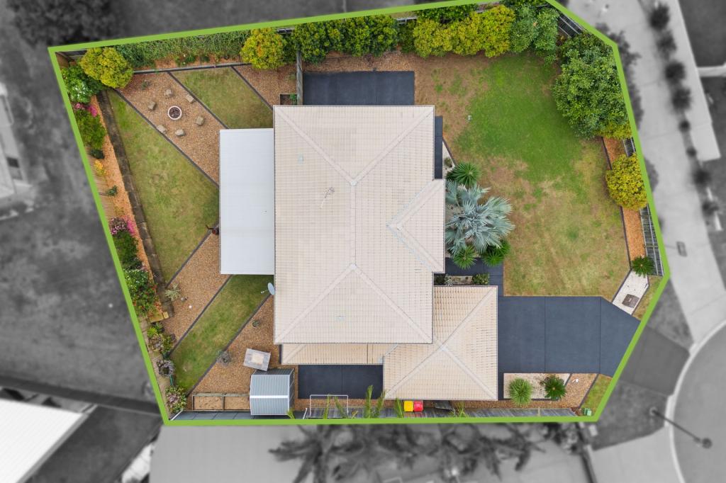 16 Beverley Ct, Redland Bay, QLD 4165