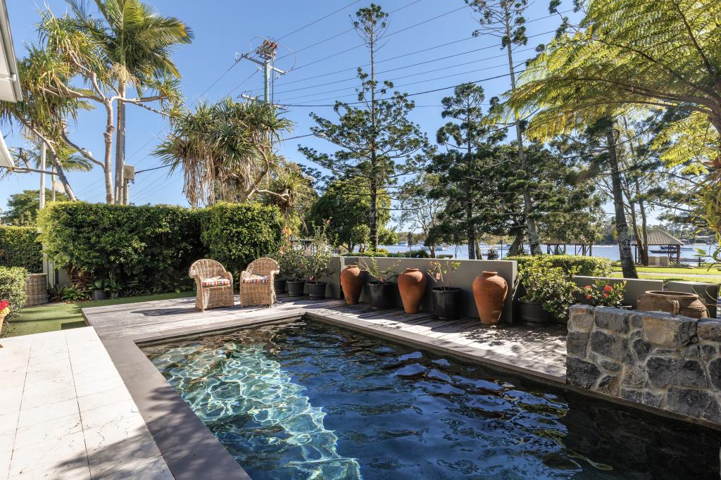 1/161-163 GYMPIE TCE, NOOSAVILLE, QLD 4566