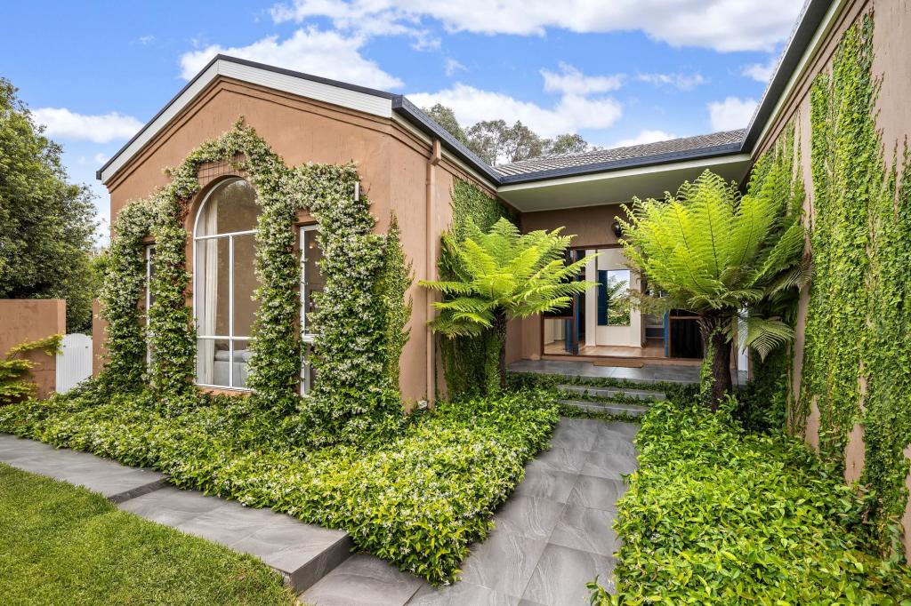 13 Rumbelow Ct, Nicholls, ACT 2913