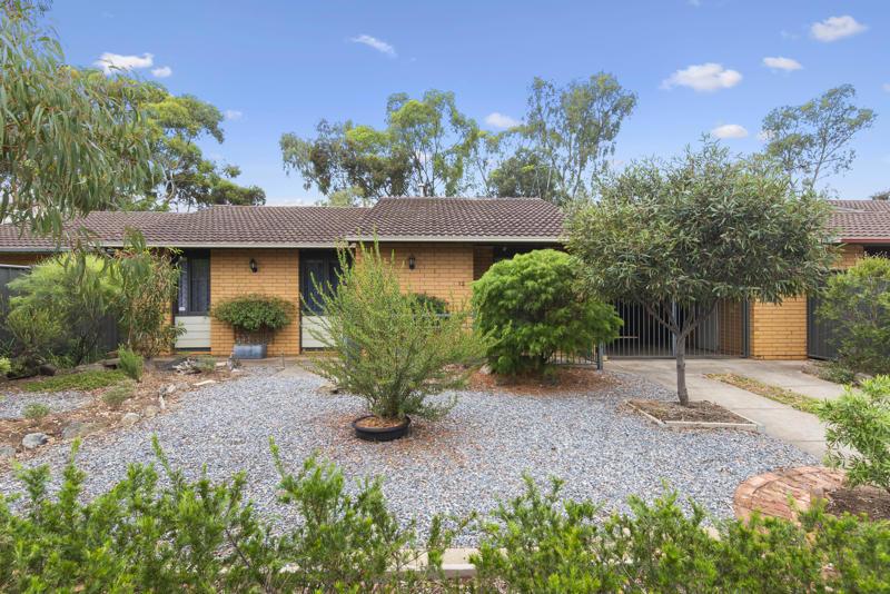 12 Kennion Cres, Para Hills West, SA 5096