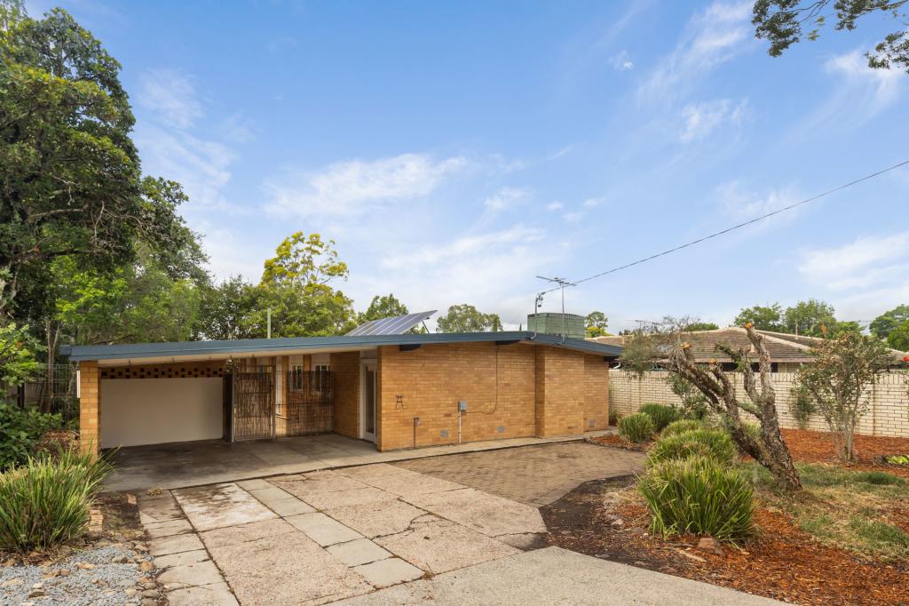 68 Kenmore Rd, Kenmore, QLD 4069