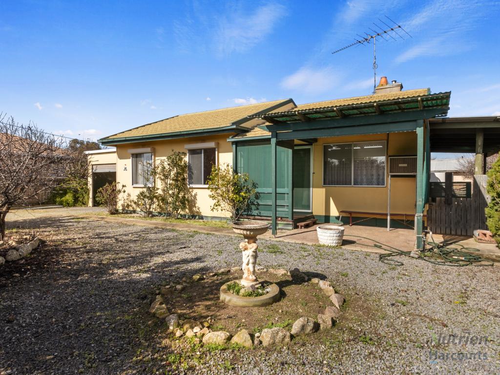 13 Fourth St, Minlaton, SA 5575