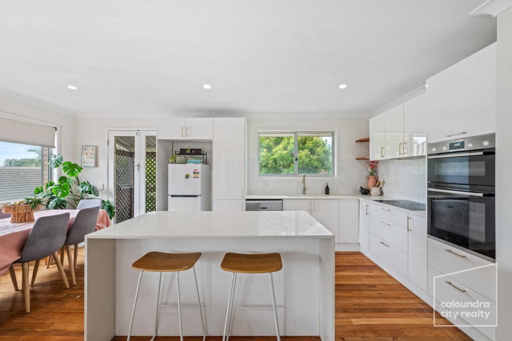 19 Booker Pde, Golden Beach, QLD 4551