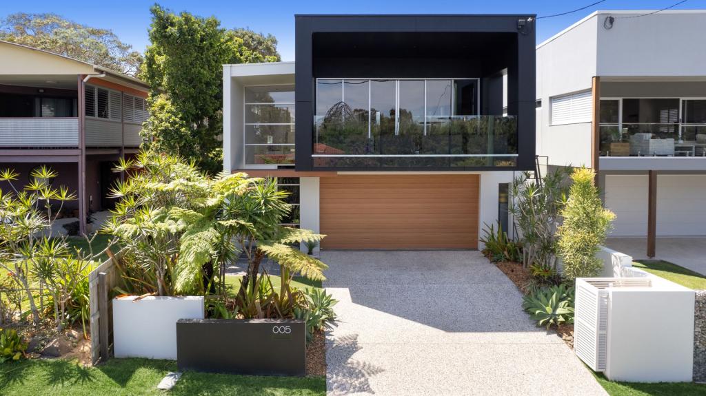 5 MACDONALD ST, DICKY BEACH, QLD 4551