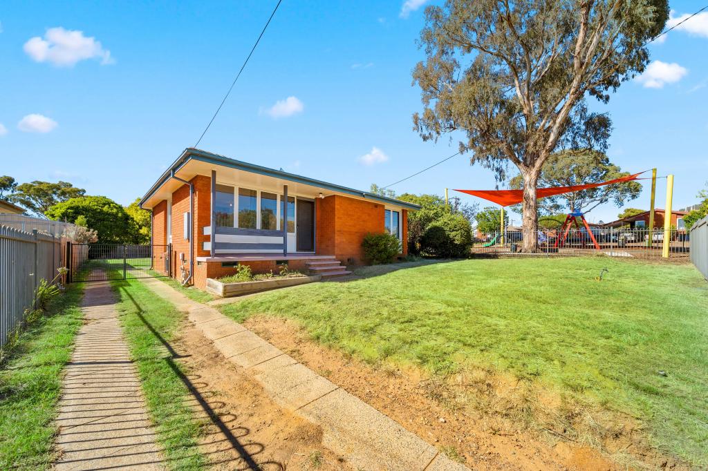 40 Oleria St, Karabar, NSW 2620