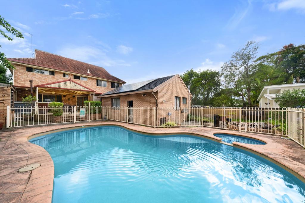 22 Panorama Pde, Berkeley Vale, NSW 2261