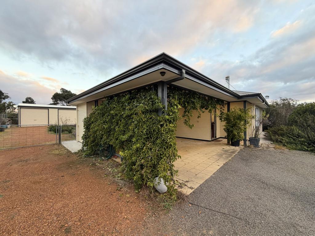 2 Merlot St, Walpole, WA 6398