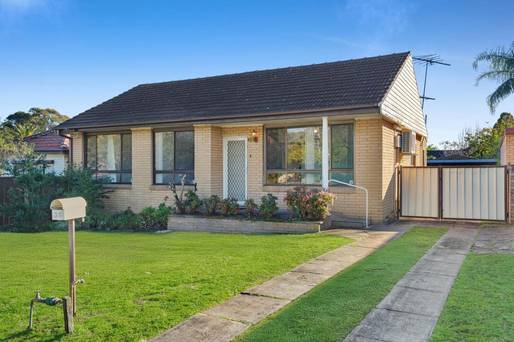 38 Trafalgar St, Glenfield, NSW 2167
