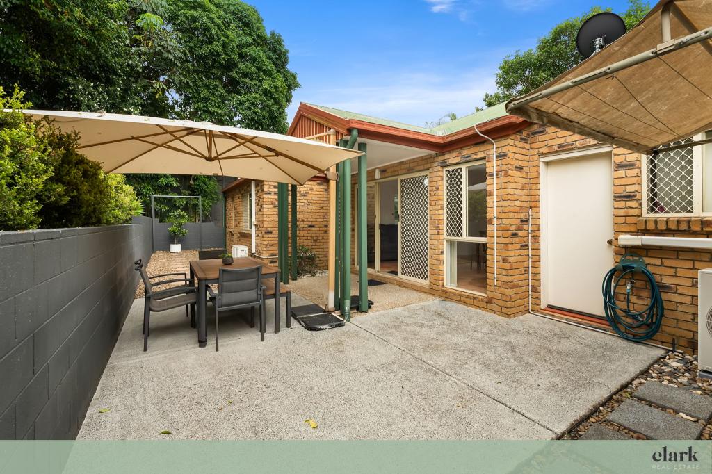 4/4 THOMAS ST, CLAYFIELD, QLD 4011