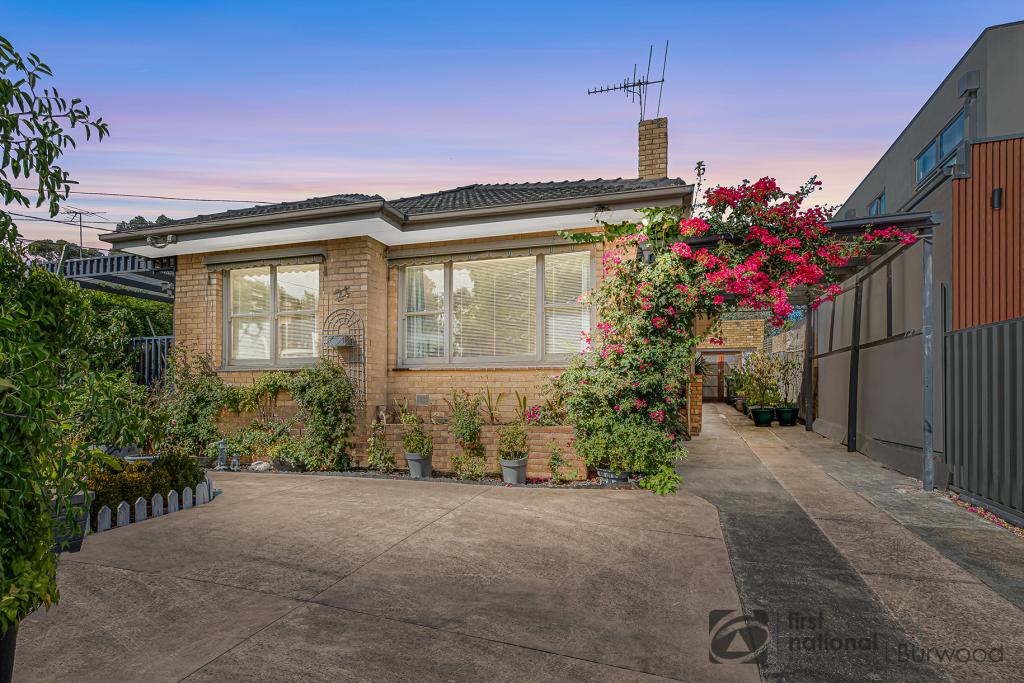 21 INVERNESS AVE, BURWOOD, VIC 3125