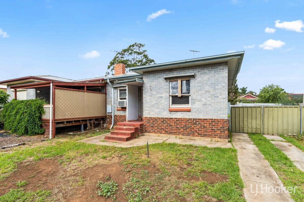 18 Dolphin St, Elizabeth East, SA 5112