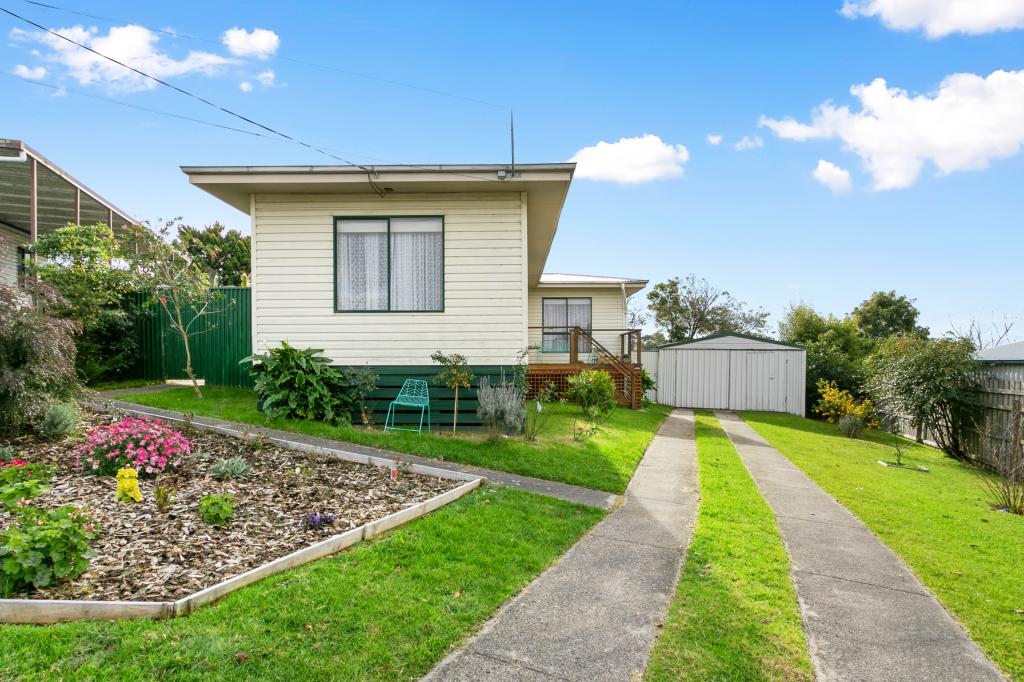 4 MAURICE CT, MORWELL, VIC 3840