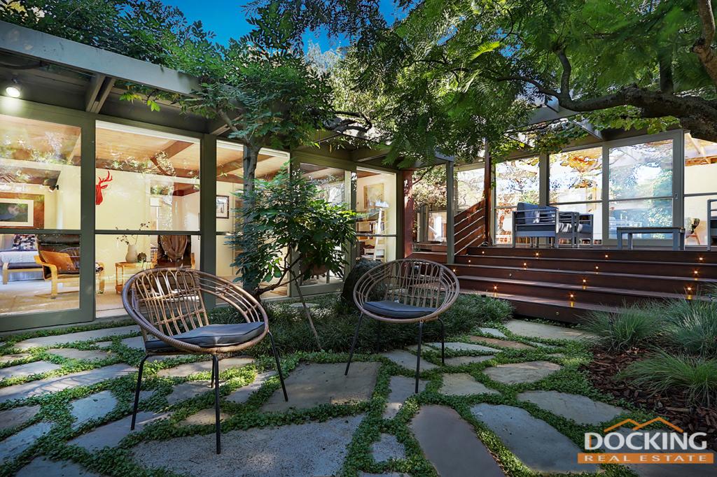 4 MACULATA WALK, VERMONT SOUTH, VIC 3133