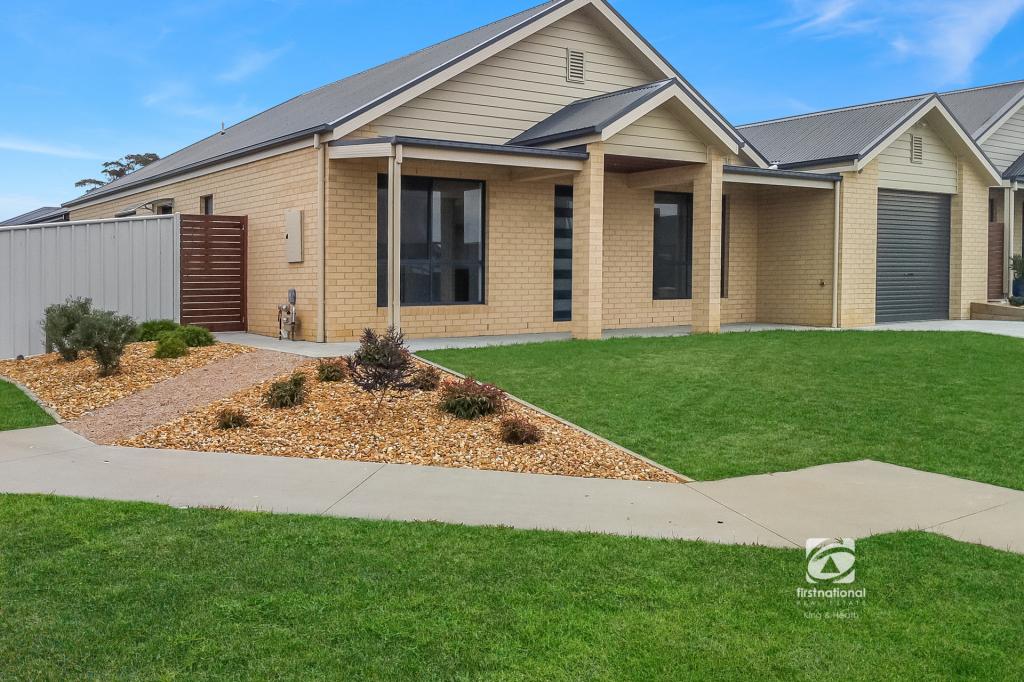 1/1 Riviera Cl, Paynesville, VIC 3880