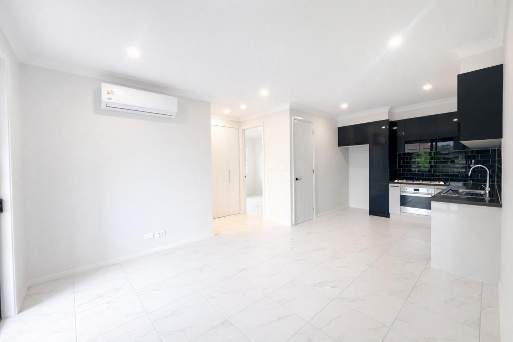 12a Polo Cres, Girraween, NSW 2145