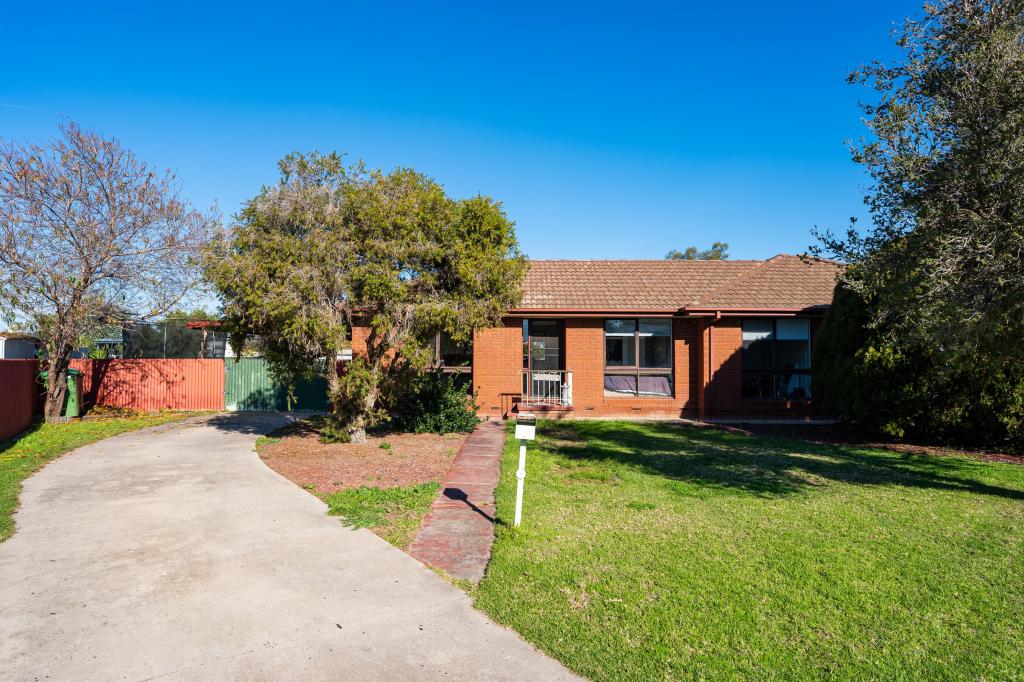 1 Mac Trebley Pl, Culcairn, NSW 2660