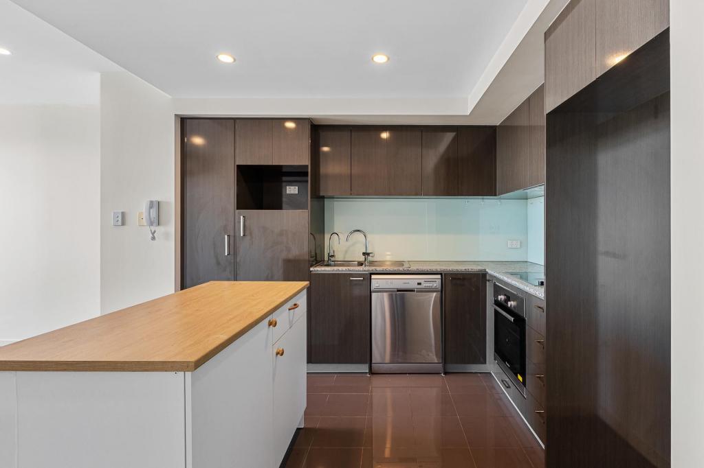 176/3 HOMELEA CT, RIVERVALE, WA 6103