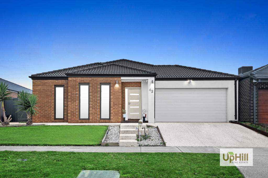 42 Genevieve Cct, Cranbourne East, VIC 3977