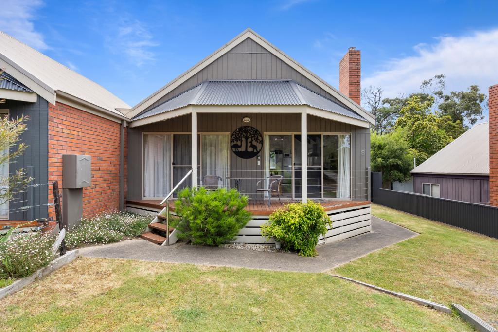 8 Rosea St, Halls Gap, VIC 3381