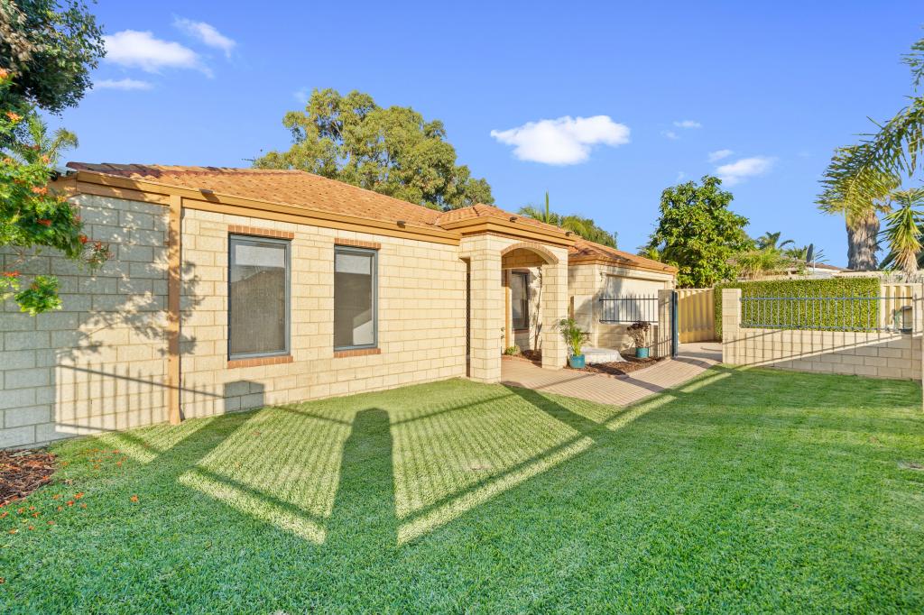 4 Balmoral Pde, Halls Head, WA 6210