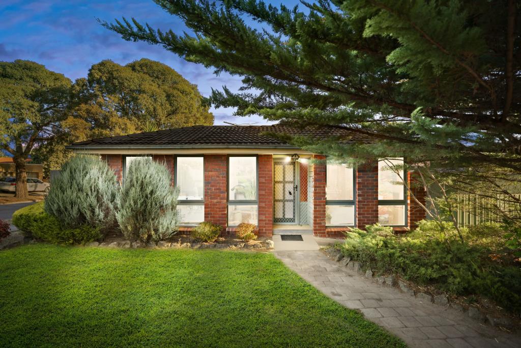 36 Tamboon Dr, Rowville, VIC 3178