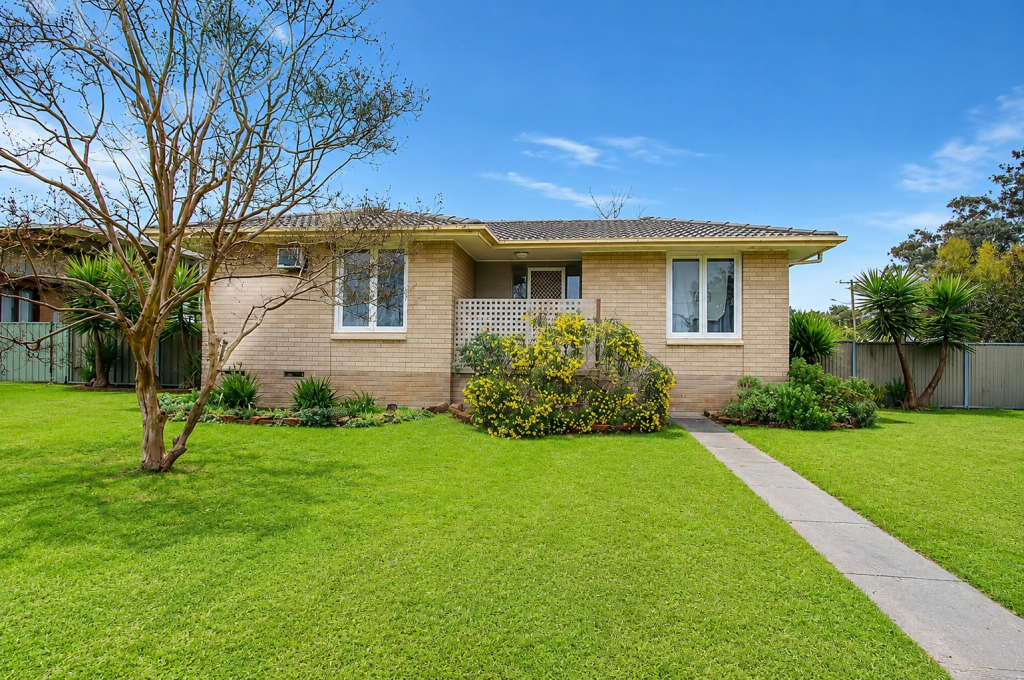 360 Boomerang Dr, Lavington, NSW 2641
