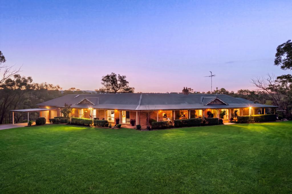 105 Jacaranda Rd, Kurrajong, NSW 2758
