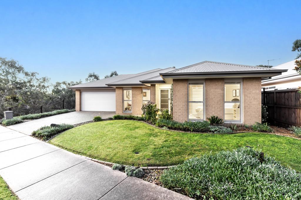 27 Lacombe Bvd, Doreen, VIC 3754