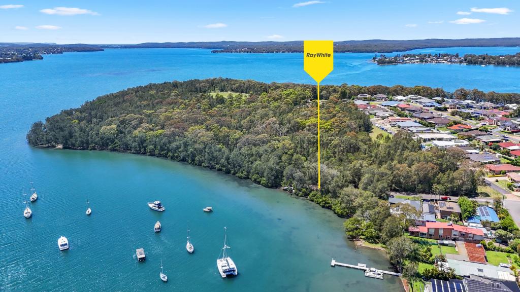 1 GOVERNMENT RD, WYEE POINT, NSW 2259