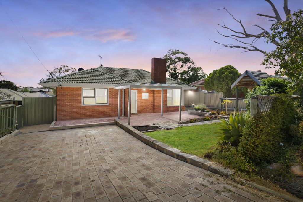 16 Ferdinand Cres, Coolbellup, WA 6163