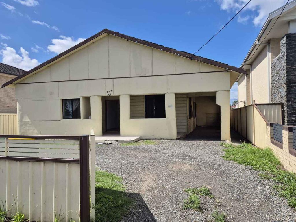 168 Fairfield St, Fairfield East, NSW 2165