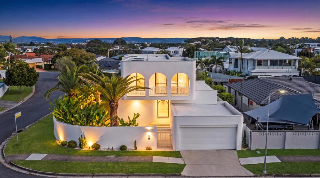 1 Seahawk Cres, Burleigh Waters, QLD 4220