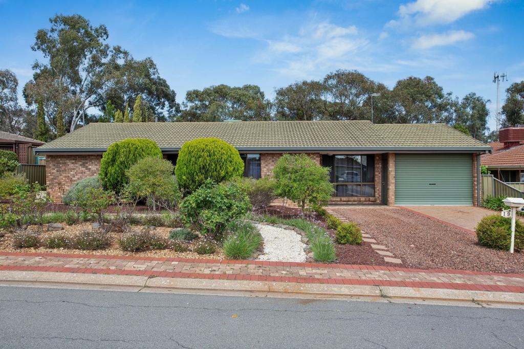 19 Wanbi Ct, Craigmore, SA 5114