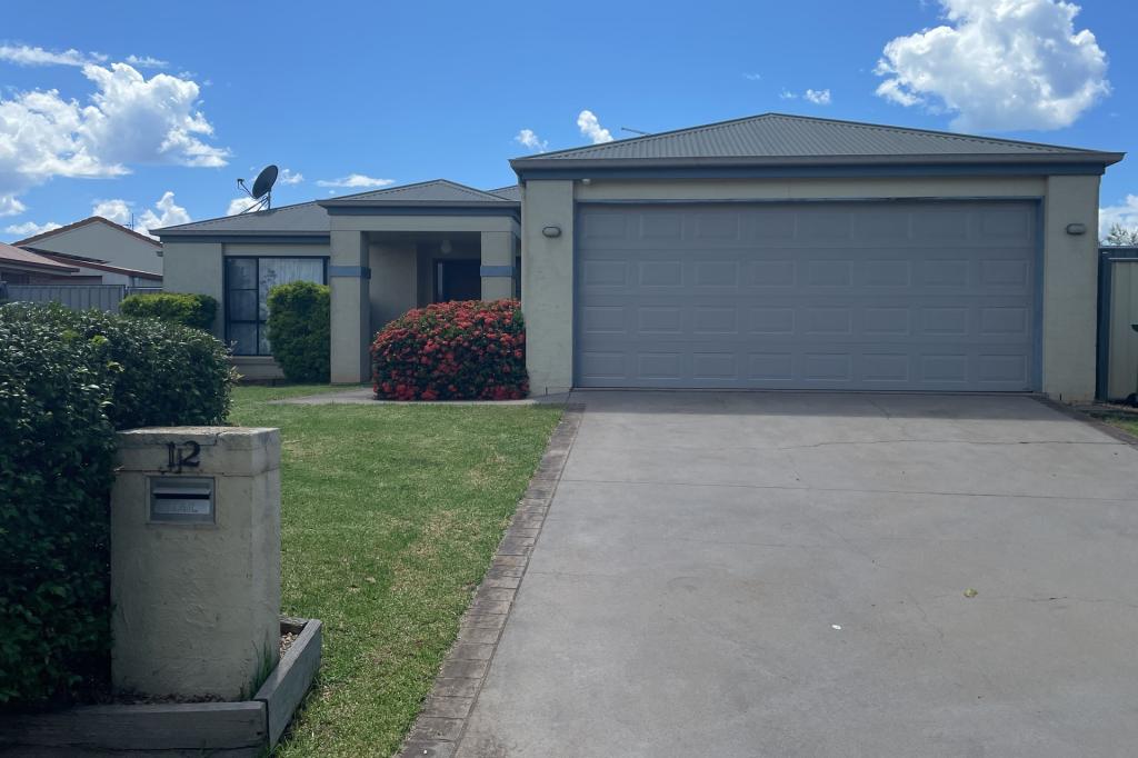 12 Galway St, Glenvale, QLD 4350