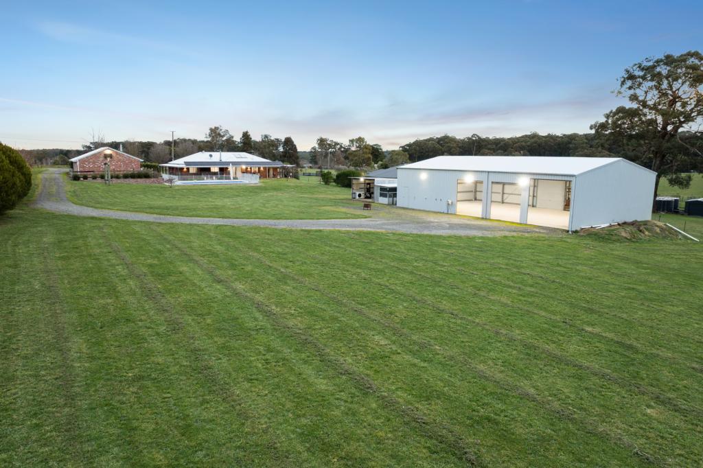 7 Monarch Cl, Kinglake West, VIC 3757