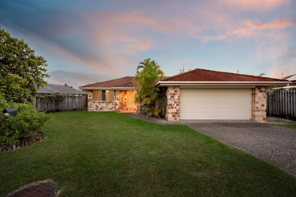 8 PREFECT CL, UPPER COOMERA, QLD 4209