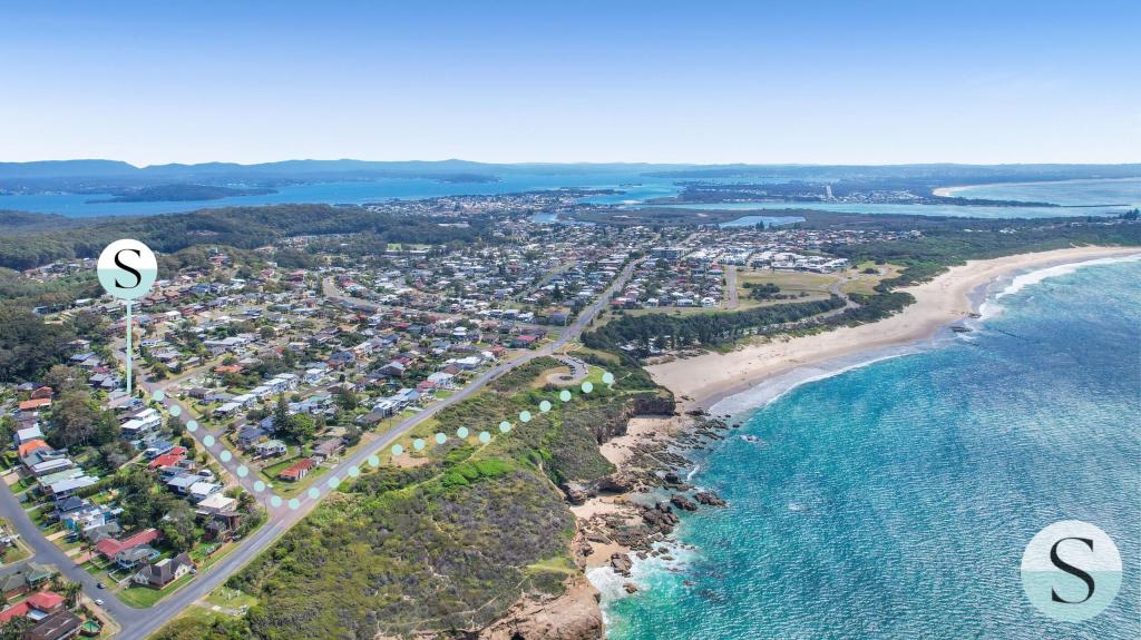 46 Ocean View Pde, Caves Beach, NSW 2281