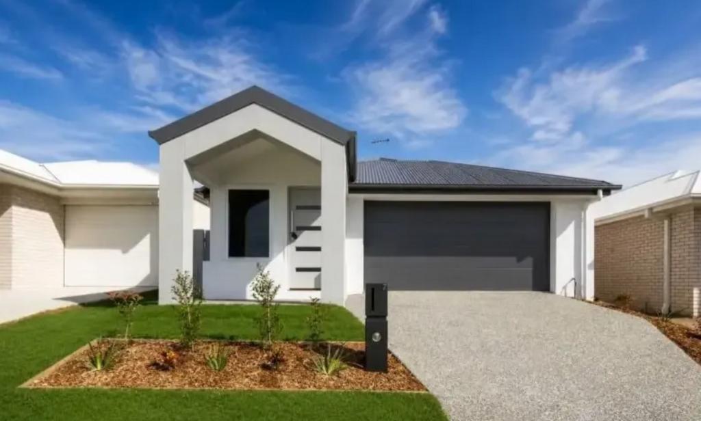 7 Compass Rd, Flagstone, QLD 4280