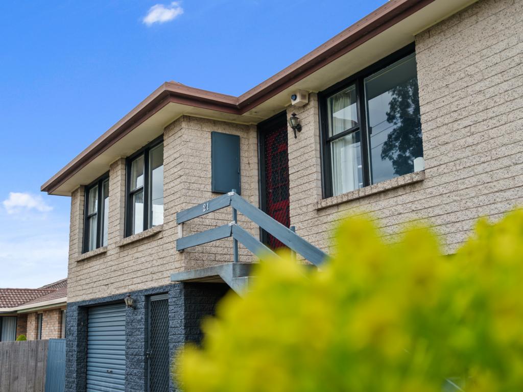 21 Valley Rd, Devonport, TAS 7310