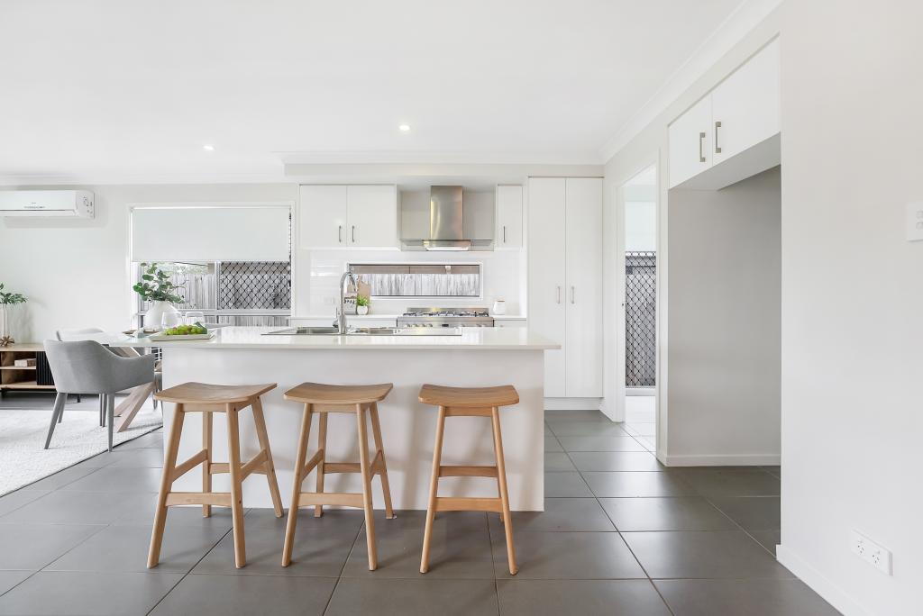 7 Lemongrass Cct, Griffin, QLD 4503