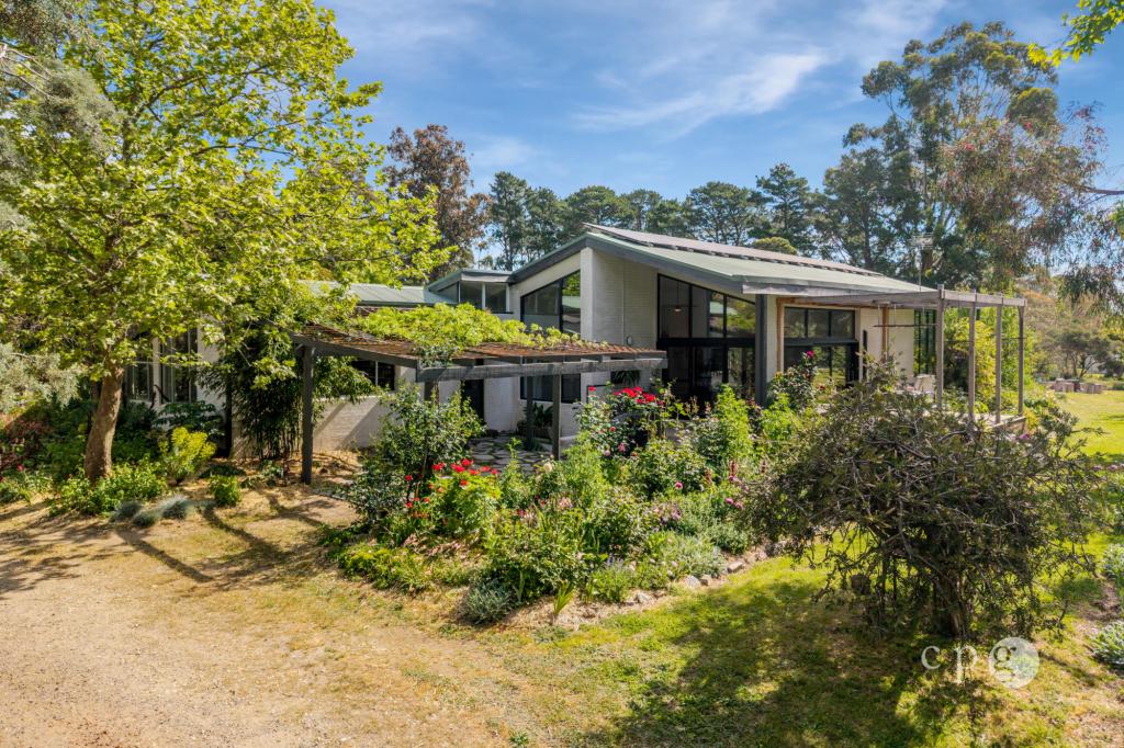 54 Bagshaw St, Harcourt, VIC 3453