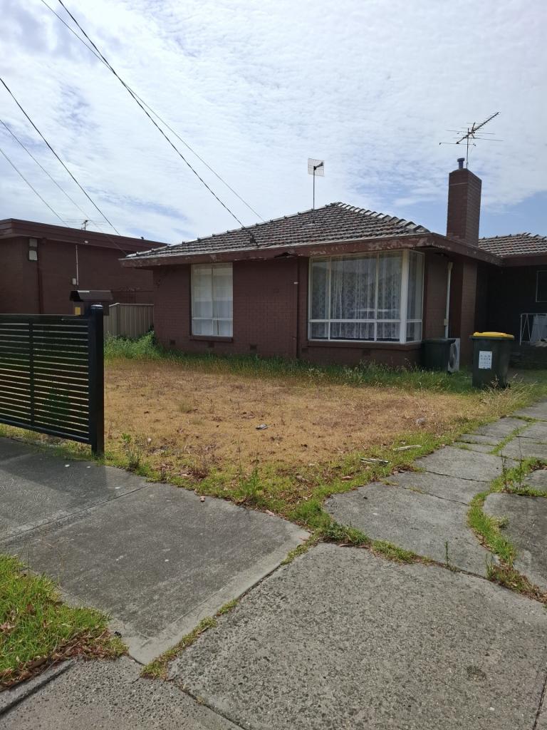 32 Sanders Ave, Sunshine West, VIC 3020