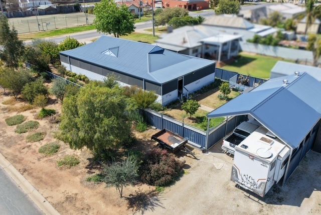 6 Thompson St, Koondrook, VIC 3580