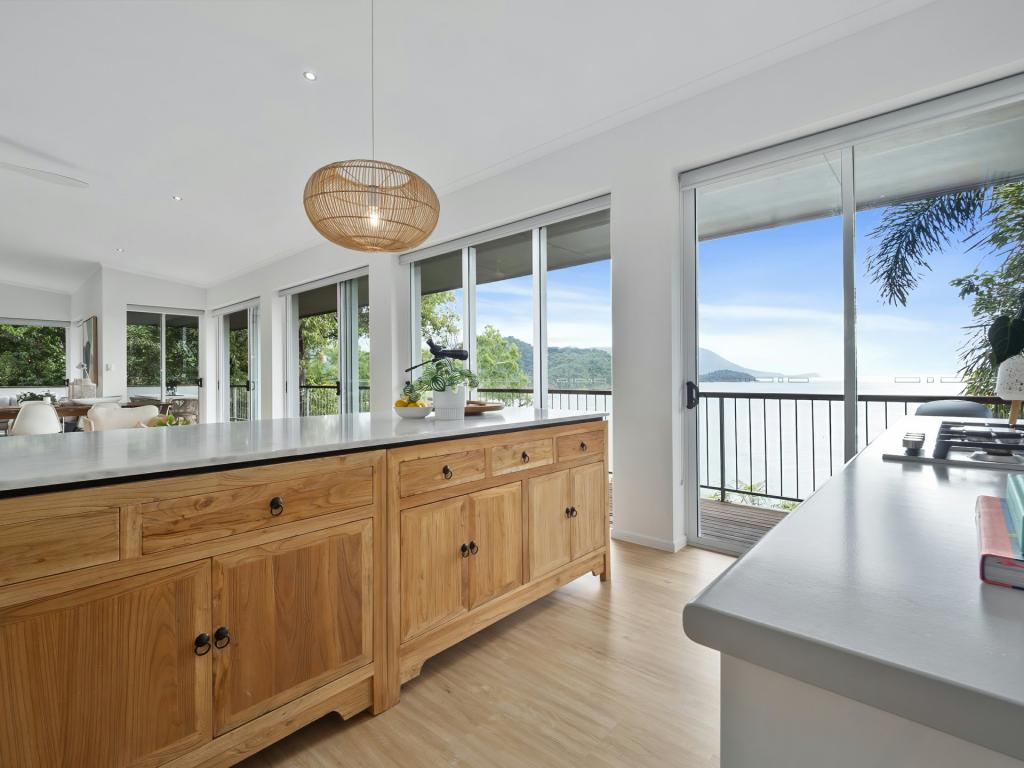 15 Dowsett Cl, Yorkeys Knob, QLD 4878